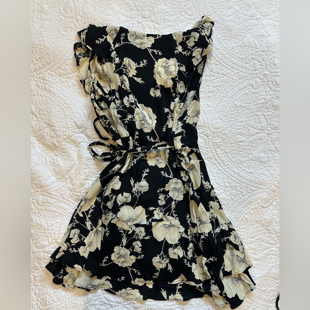 Free People French Quarter Wrap Mini Dress onyx combo black & cream size Medium - Picture 3 of 6